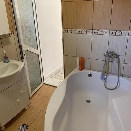 Ubytování v soukromí Casa Oana *